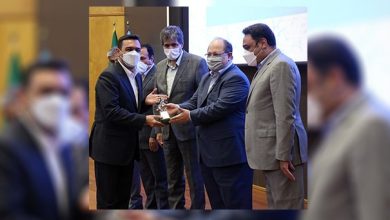تقدیر وزیر کار از مدیرعامل شرکت صبا فولاد خلیج فارس